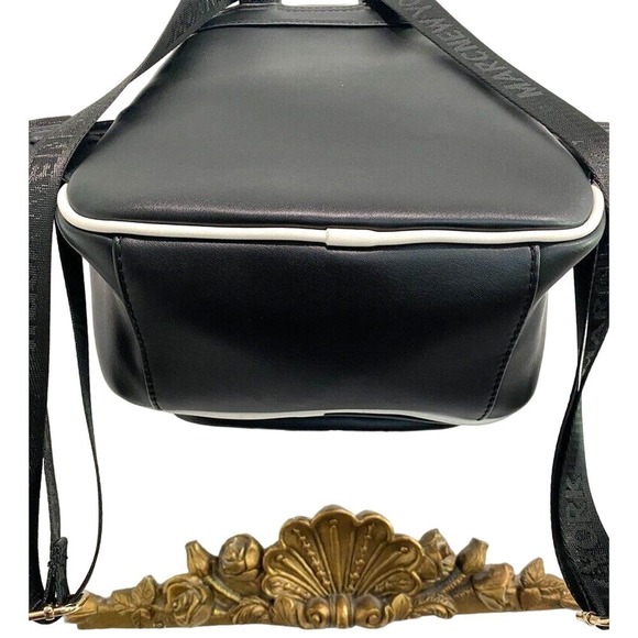 Marc New York - Andrew Marc Black backpack white trim, gold hardware - Picture 3 of 5